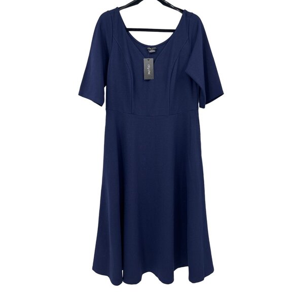 City Chic Fit & Flare Sweetheart Neckline Ponte Stretch Dress Navy Size 14 NEW - Picture 3 of 9
